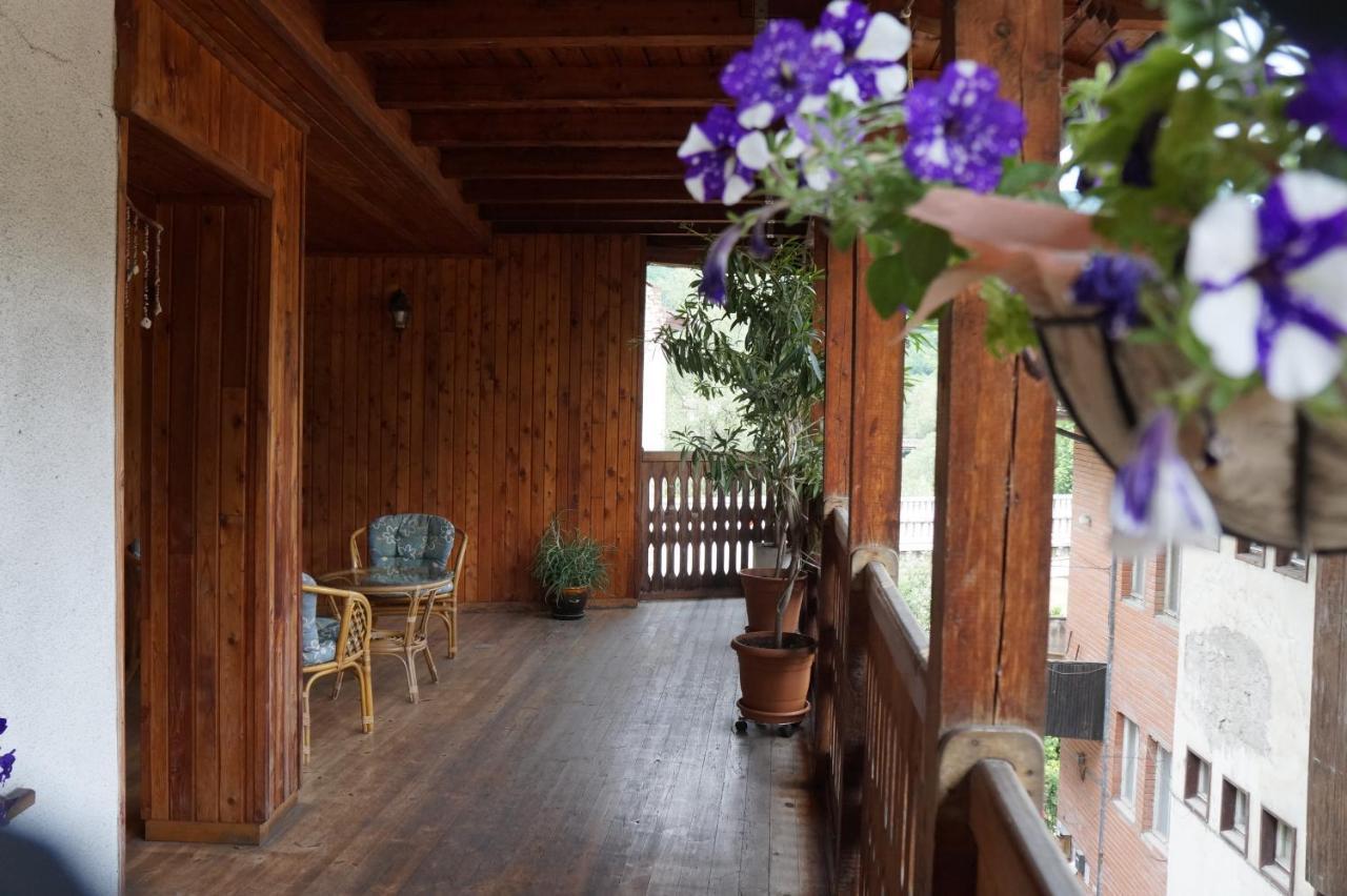 Home With The Veranda Weliko Tarnowo Exterior foto